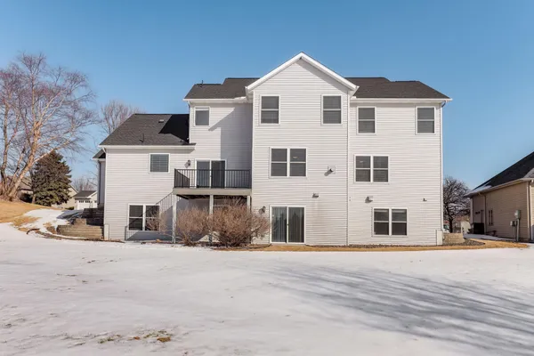 $740,000 | 2888 Eagle Valley Drive, Woodbury, MN 55129