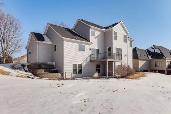 $740,000 | 2888 Eagle Valley Drive, Woodbury, MN 55129