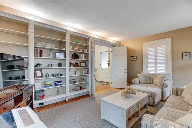 $3,600 | 1 Bliss Road, Newport, RI 02840