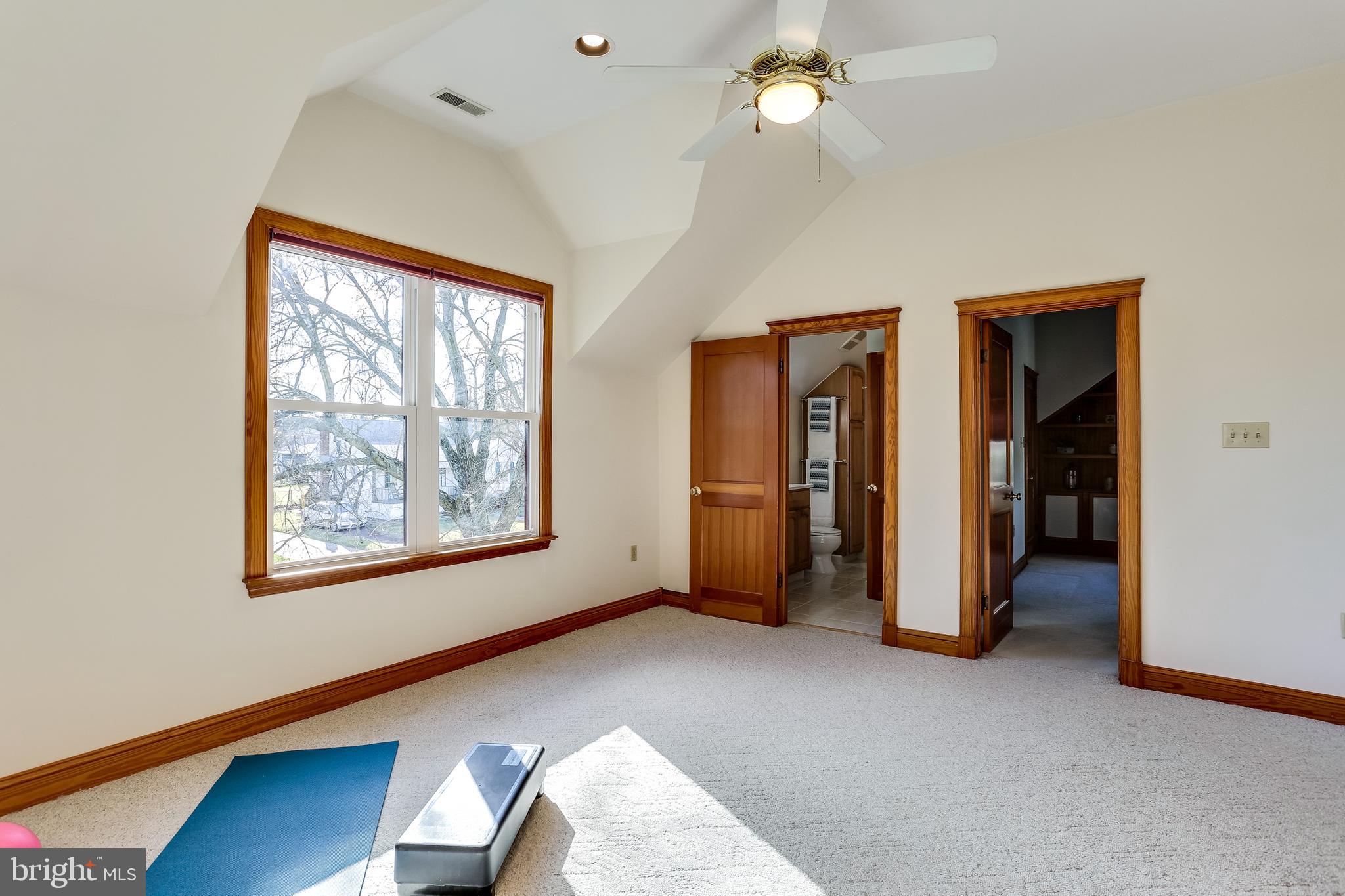 536 Cleveland Road Linthicum Heights, MD 21090 - Photo 17 of 33 Primary bedroom loft with access to bedroom/bath