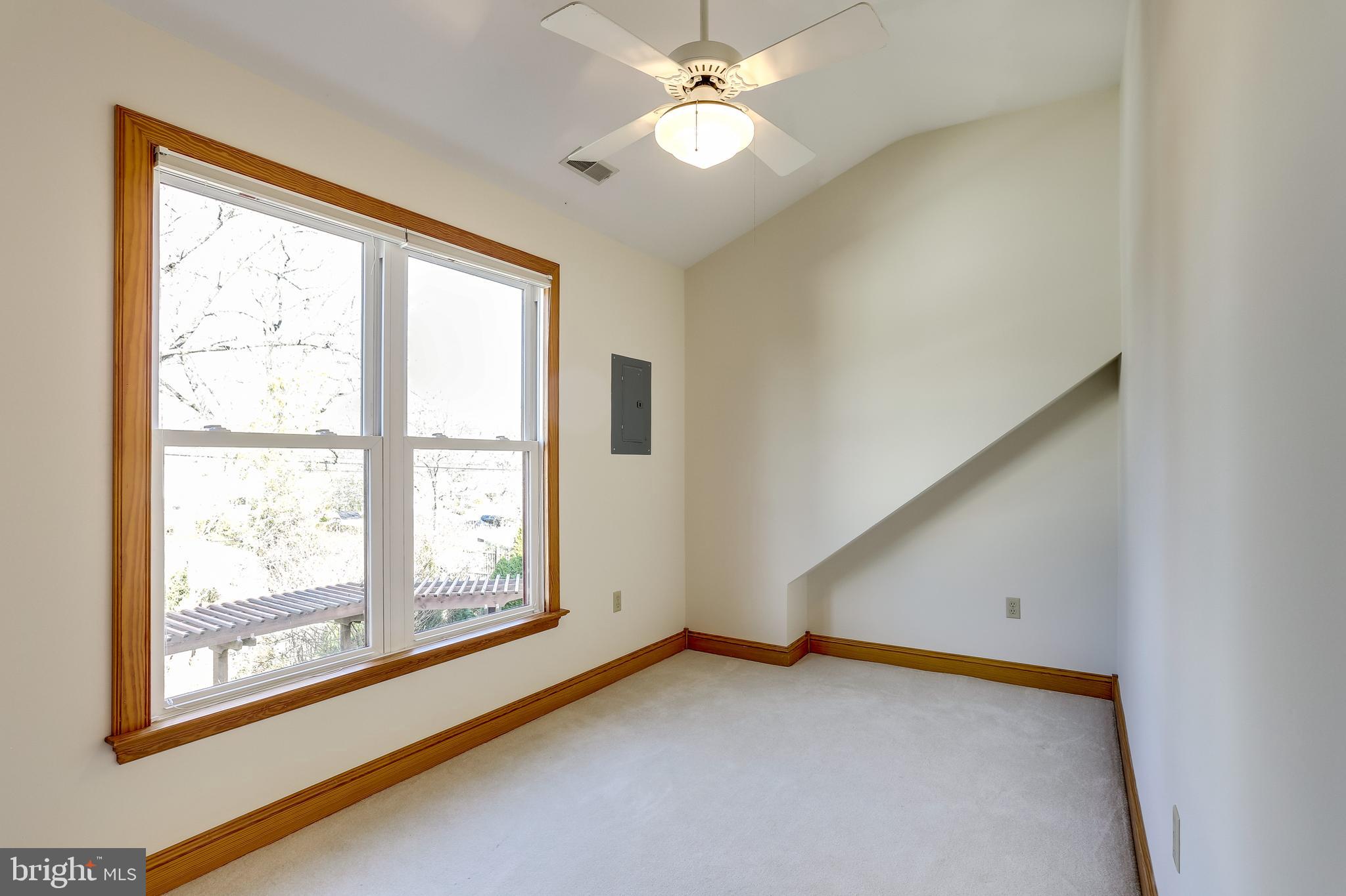536 Cleveland Road Linthicum Heights, MD 21090 - Photo 21 of 33 Upper level bedroom/nursery