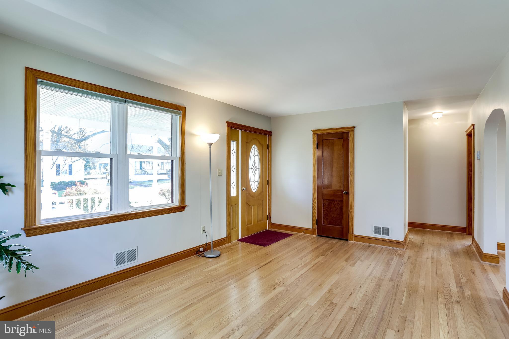 536 Cleveland Road Linthicum Heights, MD 21090 - Photo 5 of 33 Bright and airy living room with hardwood floors