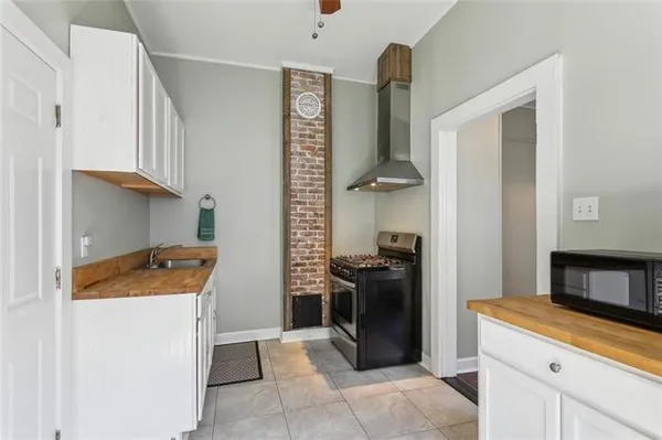 $1,950 | 4909 Tchoupitoulas Street, New Orleans, LA 70115
