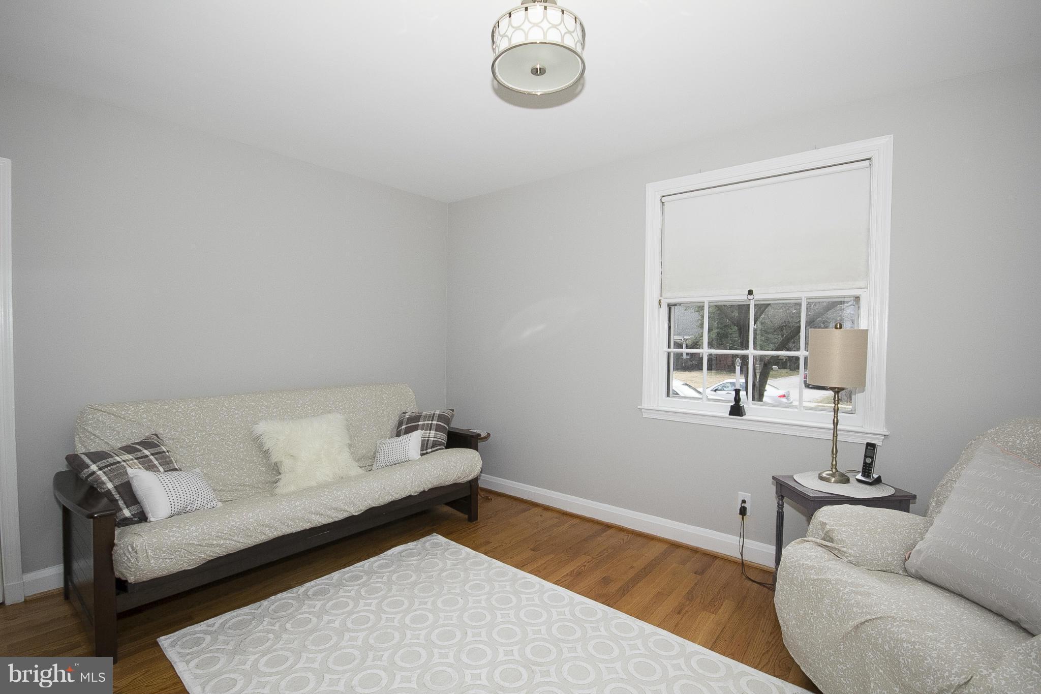907 Locustvale Road Towson, MD 21204 - Photo 11 of 30 Bedroom 3 (Main)