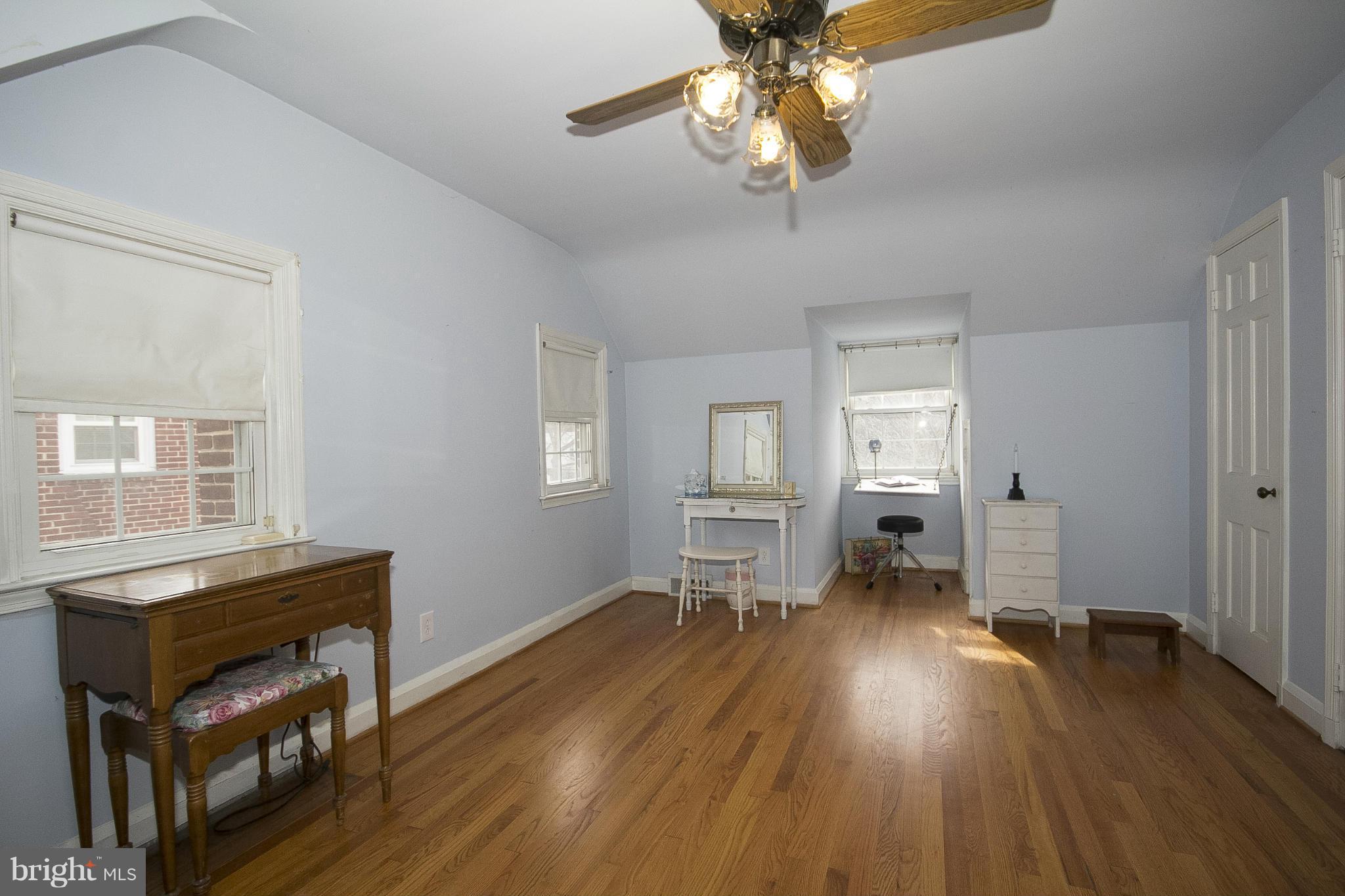 907 Locustvale Road Towson, MD 21204 - Photo 18 of 30 Bedroom 2