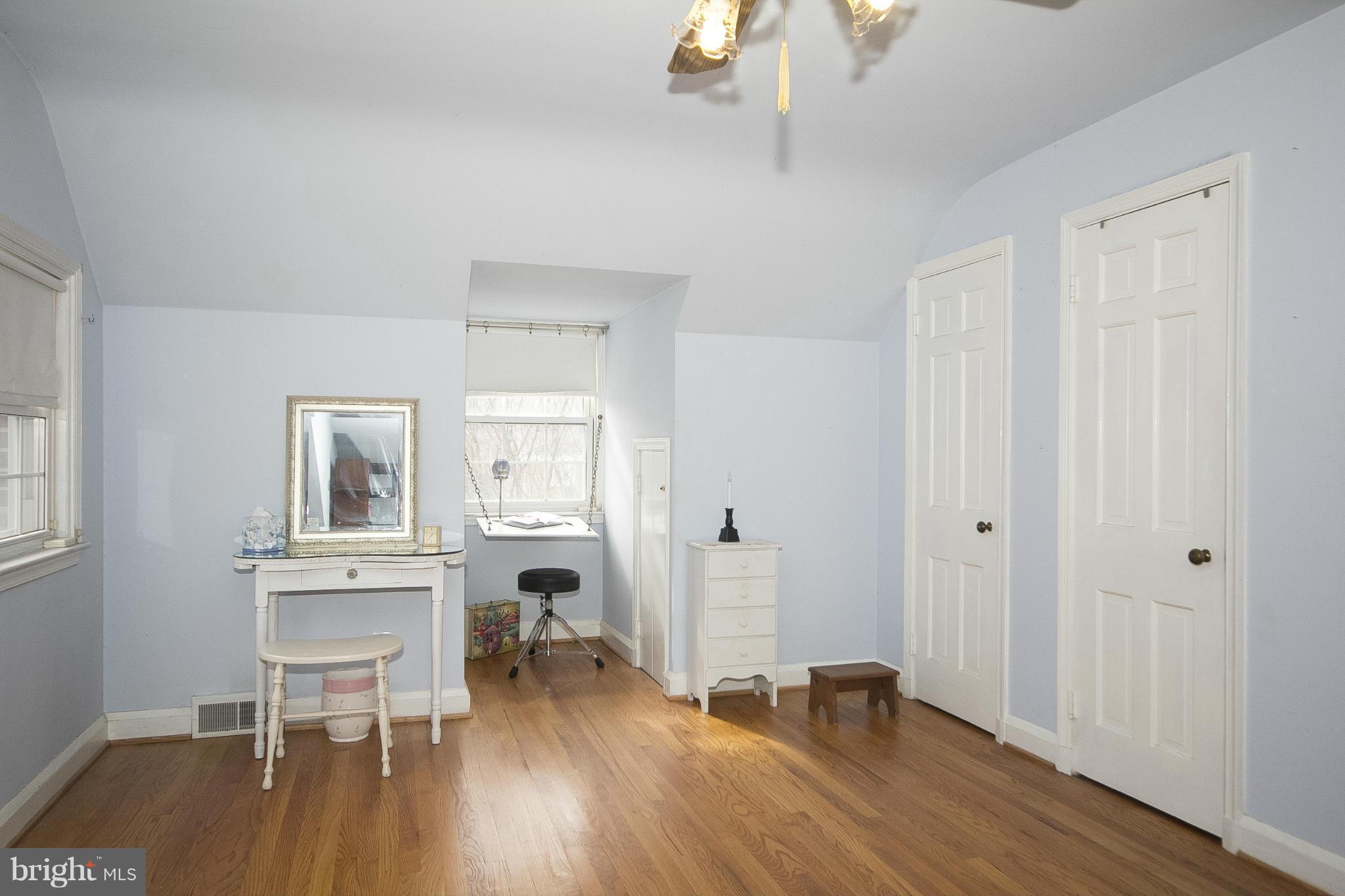 907 Locustvale Road Towson, MD 21204 - Photo 19 of 30 Bedroom 2