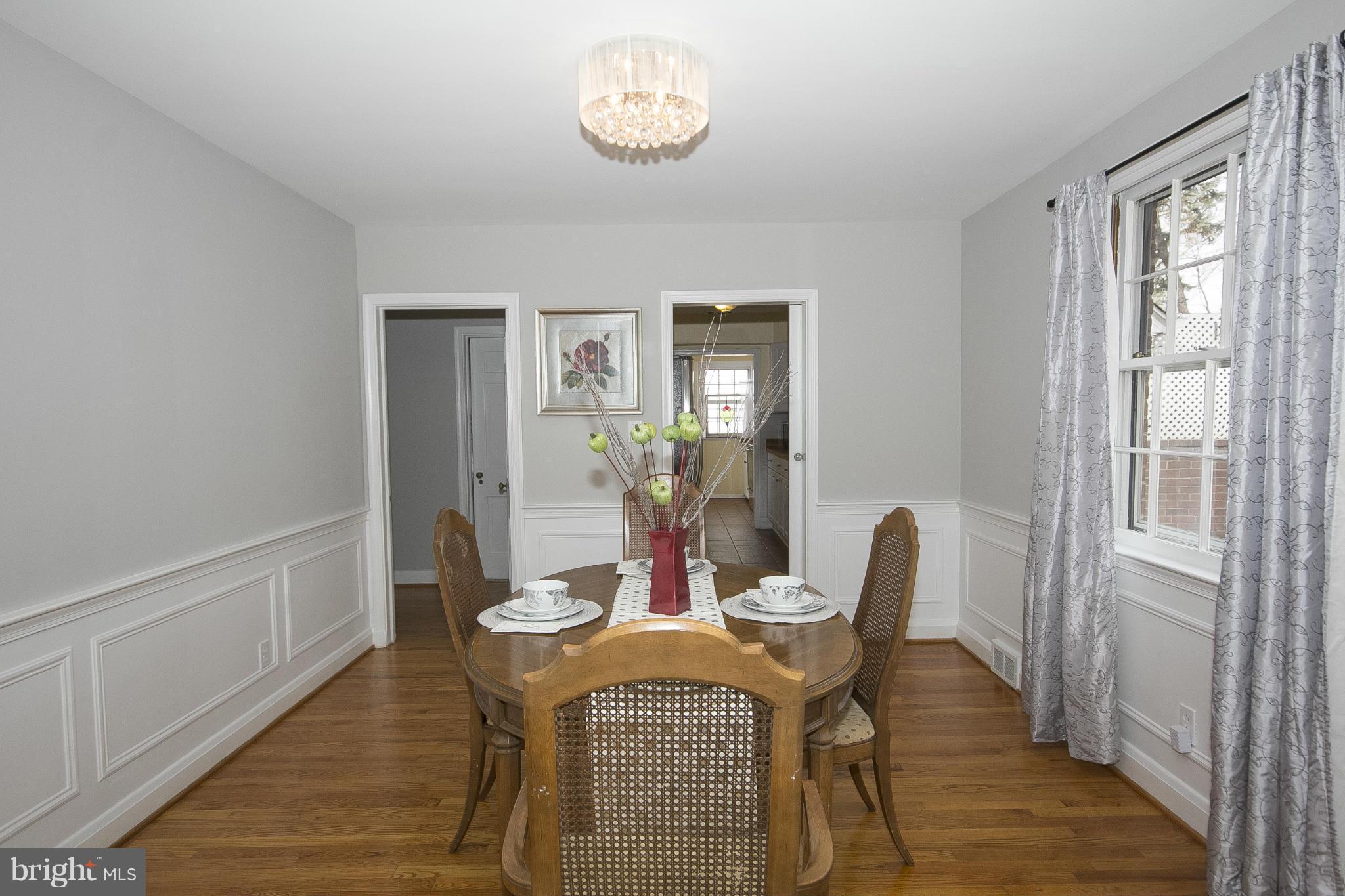 907 Locustvale Road Towson, MD 21204 - Photo 4 of 30 Dining Room