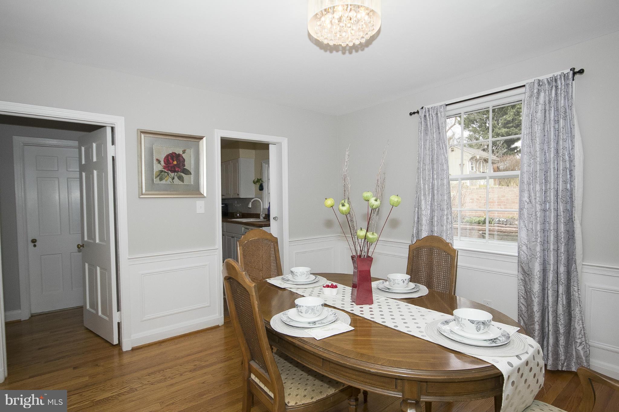 907 Locustvale Road Towson, MD 21204 - Photo 5 of 30 Dining Room