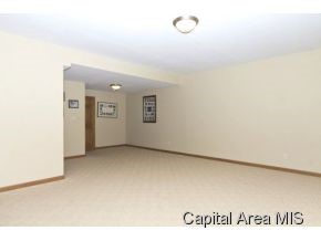 504 Sawmill Court Rochester, IL 62563 - Photo 12 of 24 Gallery Image 12
