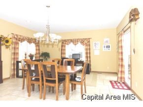 504 Sawmill Court Rochester, IL 62563 - Photo 18 of 24 Gallery Image 18