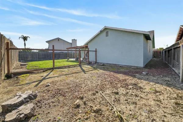 $349,900 | 746 Pepper Avenue, Lemoore, CA 93245