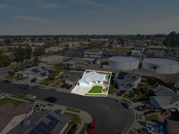 $349,900 | 746 Pepper Avenue, Lemoore, CA 93245