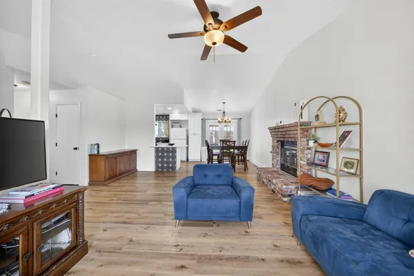 $349,900 | 746 Pepper Avenue, Lemoore, CA 93245