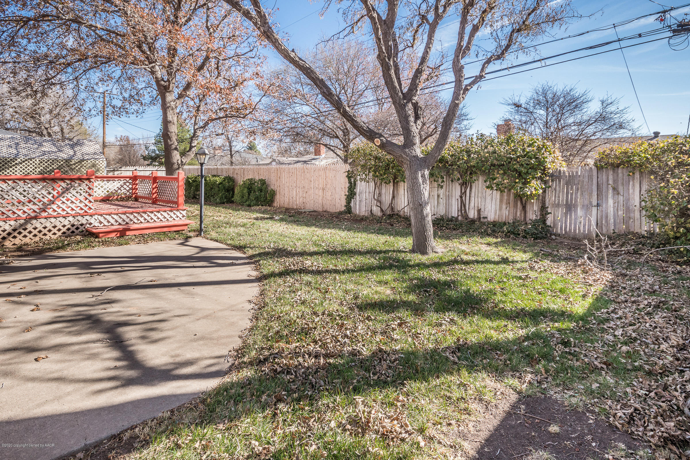 6115 Hanson Road Amarillo, TX 79106 - Photo 23 of 25 Back Yard