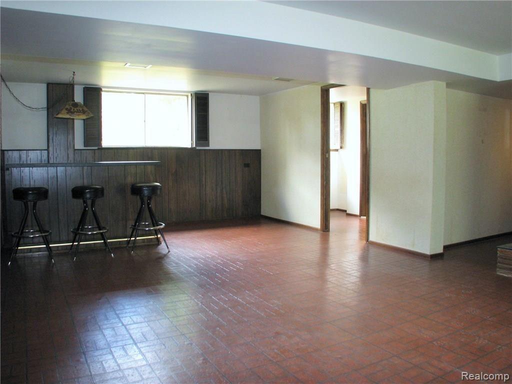 2089 Highfield Road Waterford, MI 48329 - Photo 10 of 20 IMG_9722.JPG