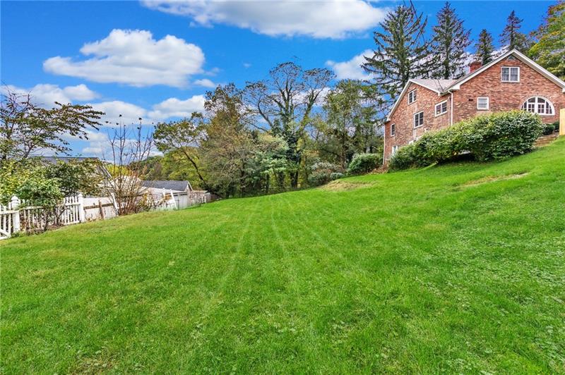 1129 Maple St Extension Coraopolis, PA 15108 - Photo 23 of 25 Gallery Image 23