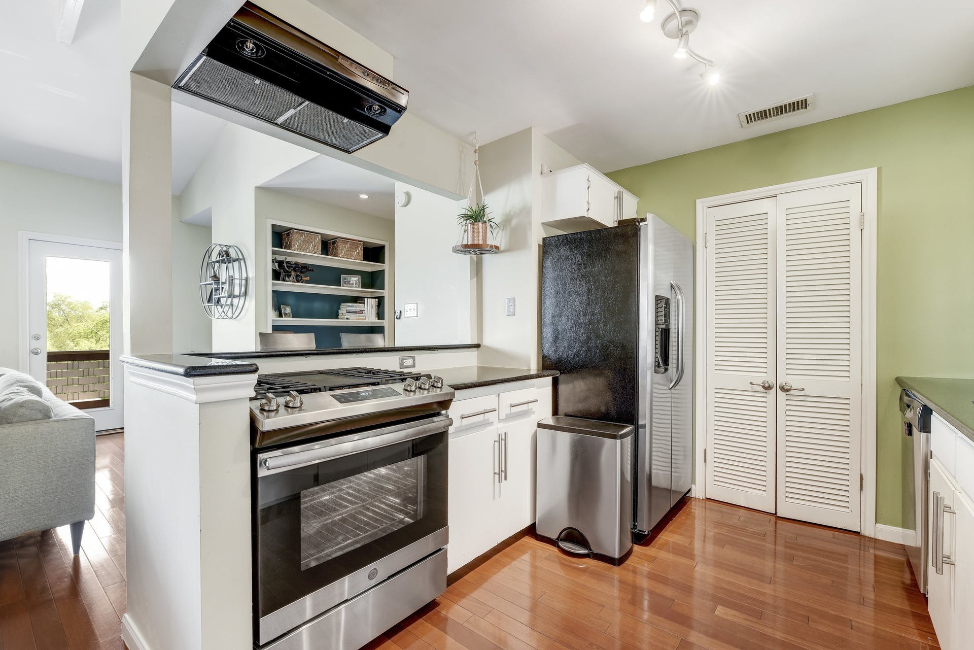 1100 Azie Morton Road, Unit 1102 Austin, TX 78704 - Photo 12 of 26