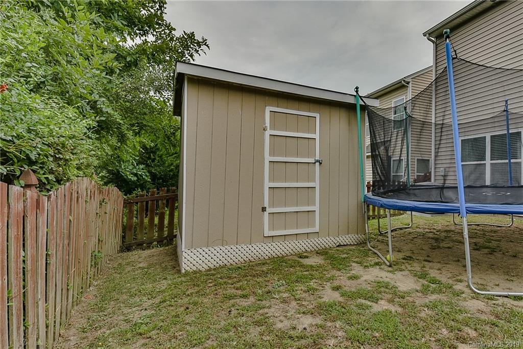 10818 Greenhead View Road Charlotte, NC 28262 - Photo 36 of 39 a house with a outdoor space