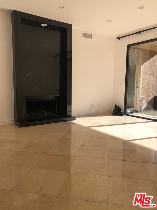 4771 Park Encino Lane, Unit 235, Encino, CA 91436 Compass