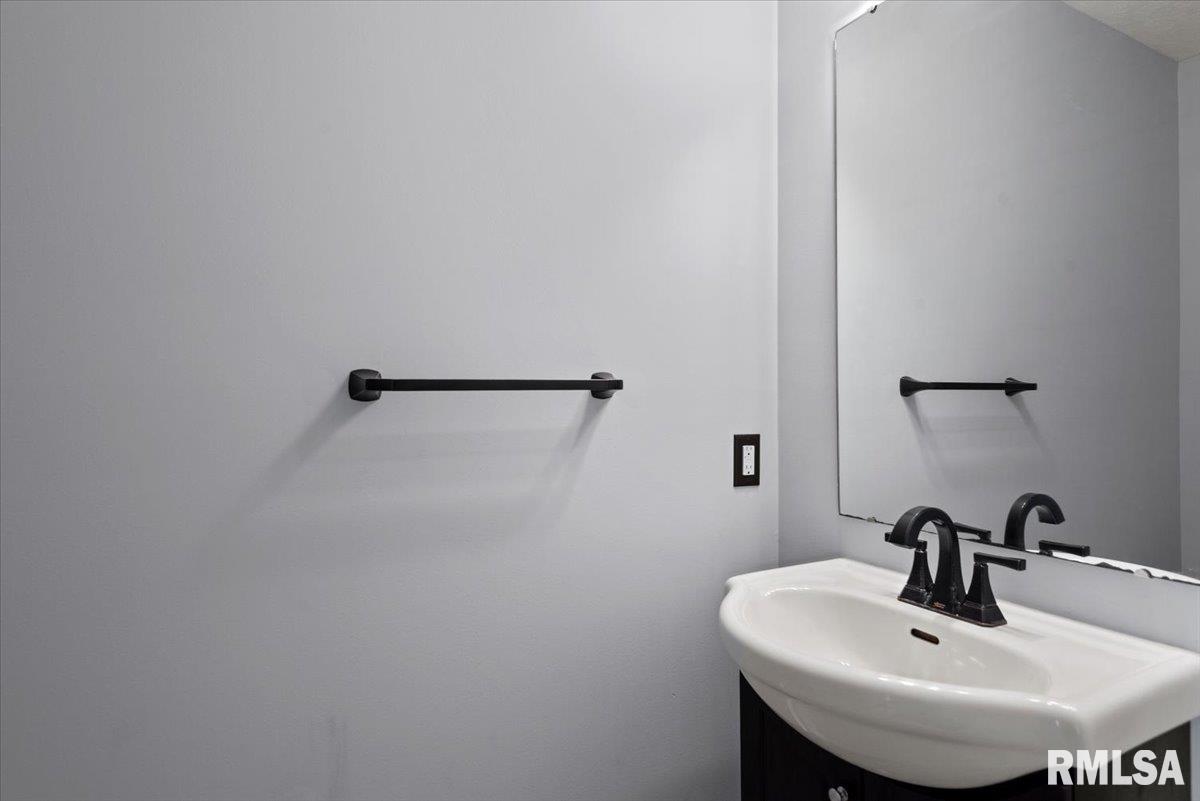 3712 Viking Boulevard Springfield, IL 62712 - Photo 18 of 45