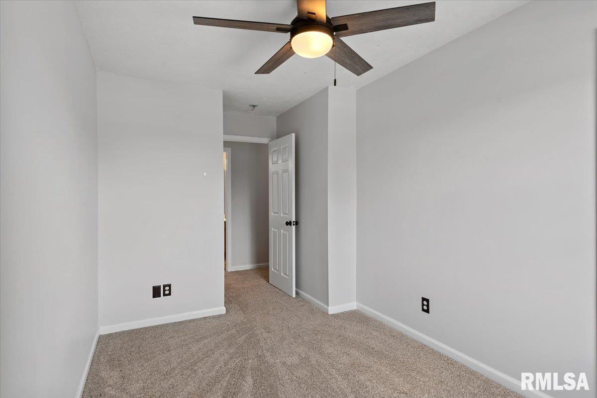 3712 Viking Boulevard Springfield, IL 62712 - Photo 20 of 45