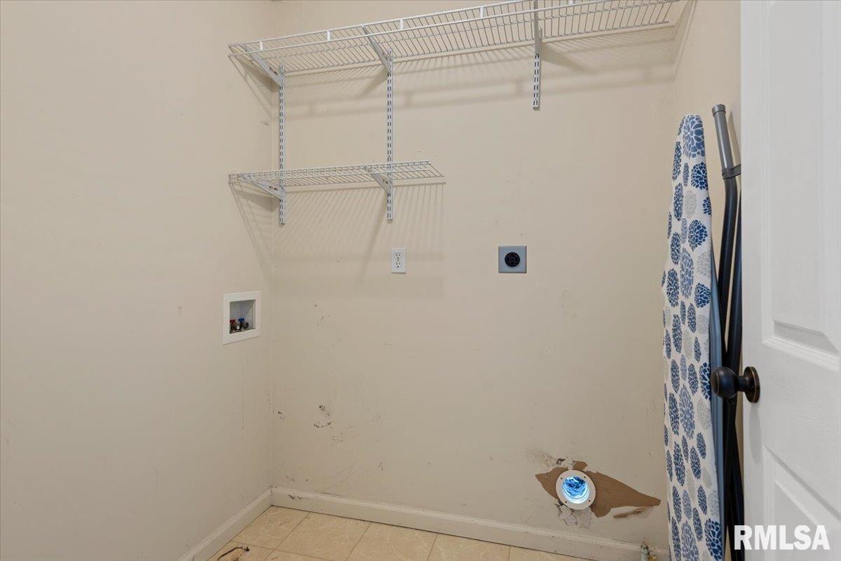 3712 Viking Boulevard Springfield, IL 62712 - Photo 28 of 45