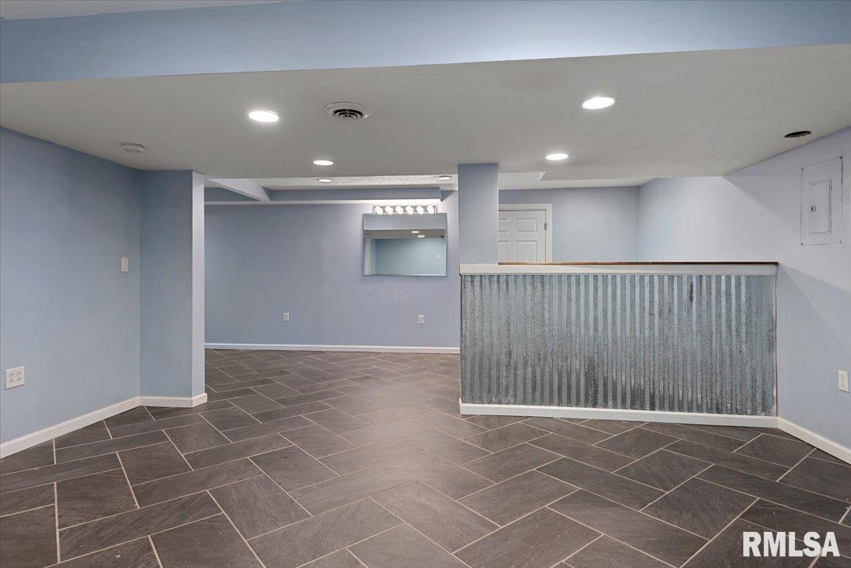 3712 Viking Boulevard Springfield, IL 62712 - Photo 34 of 45