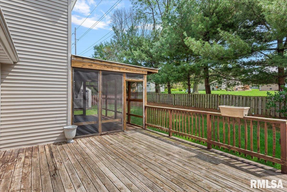 3712 Viking Boulevard Springfield, IL 62712 - Photo 41 of 45