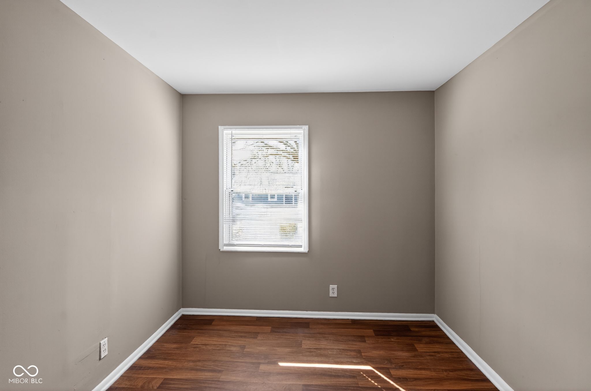 8724 Montery Road Indianapolis, IN 46226 - Photo 12 of 31