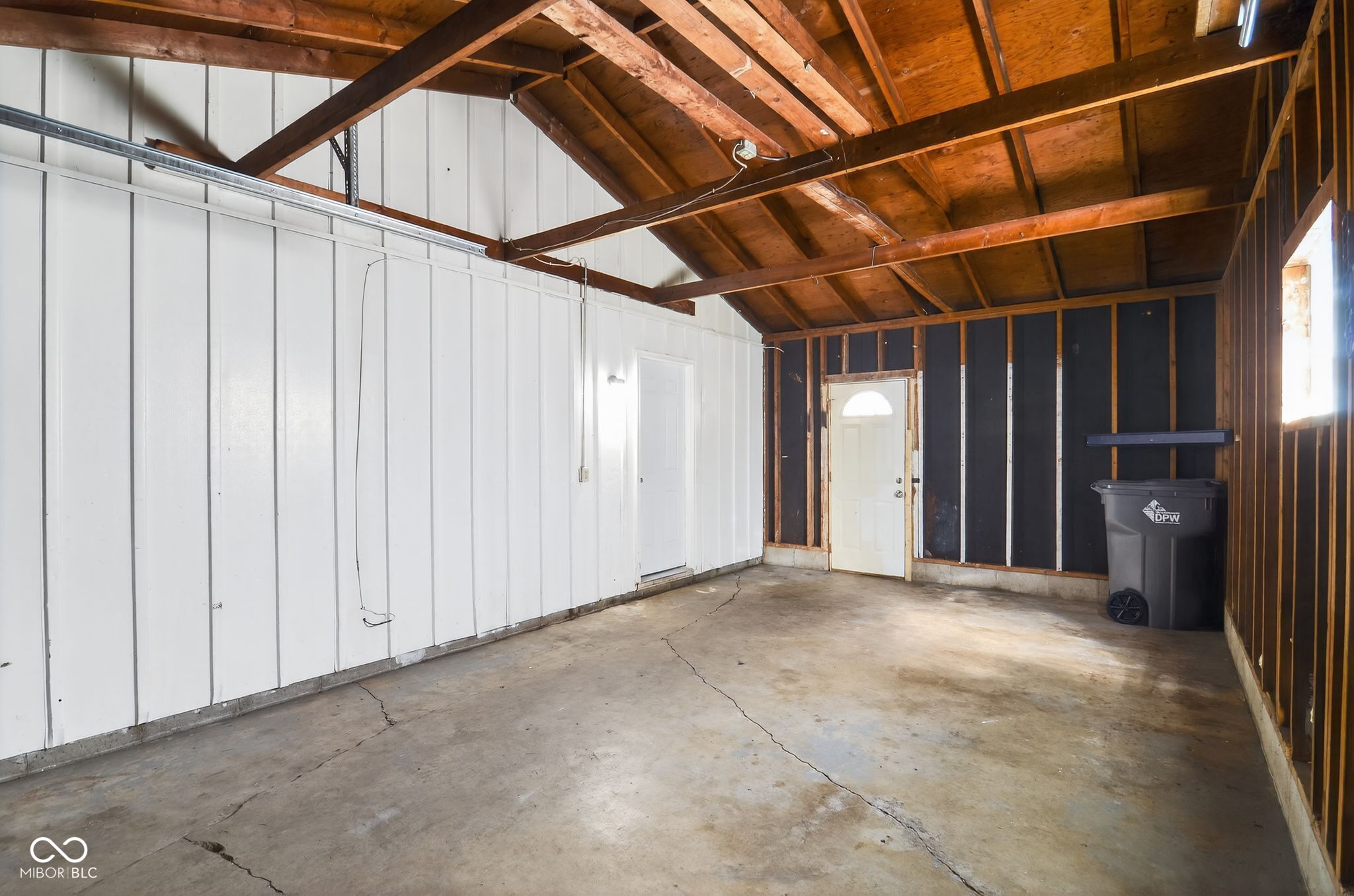 8724 Montery Road Indianapolis, IN 46226 - Photo 22 of 31