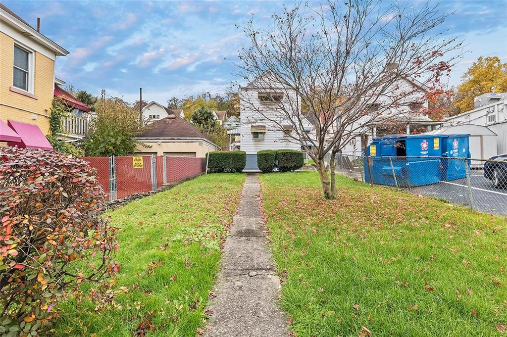 716 School Street McKees Rocks, PA 15136 - Photo 25 of 25 a view of a yard with a house
