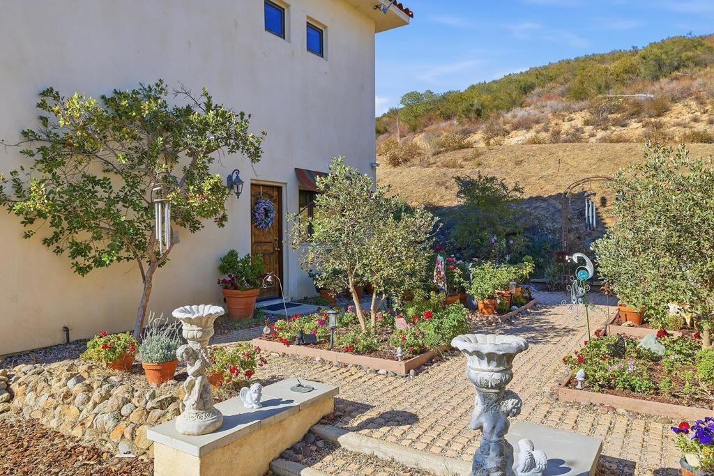 2970 El Coyote Run Fallbrook, CA 92028 - Photo 26 of 43