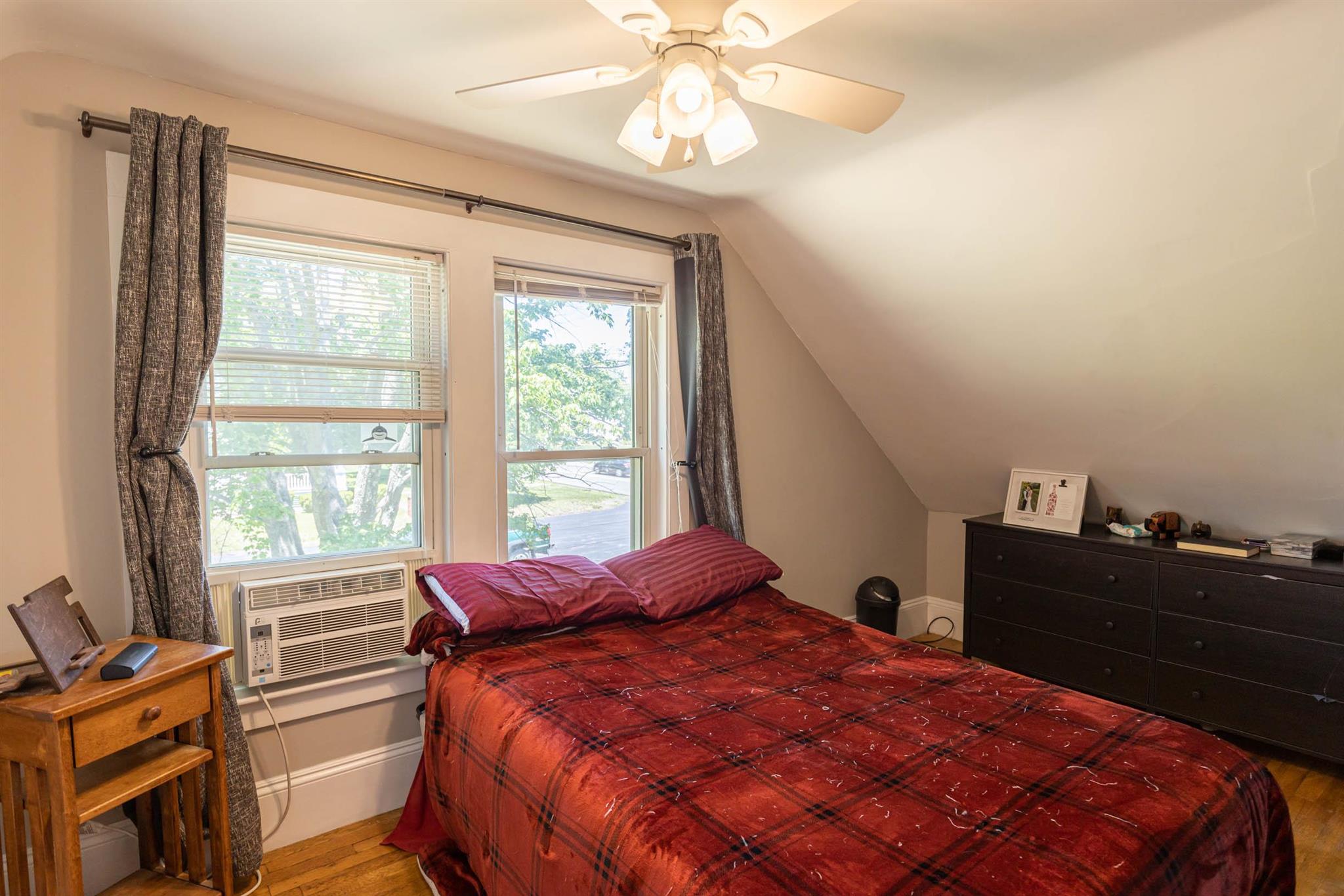 201 South Mammoth Road Manchester, NH 03109 - Photo 26 of 40