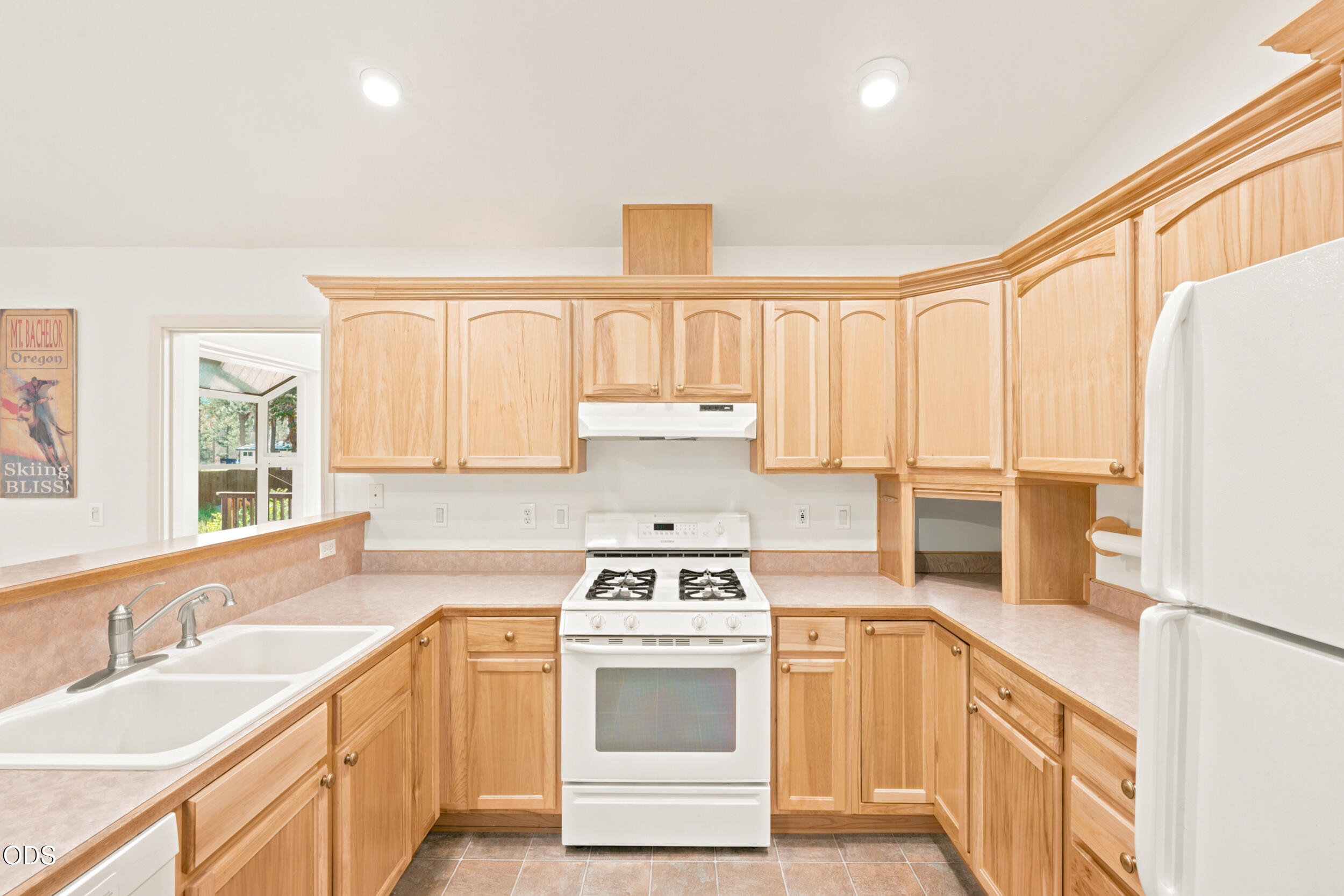 56718 Bandley Road Bend, OR 97707 - Photo 14 of 50