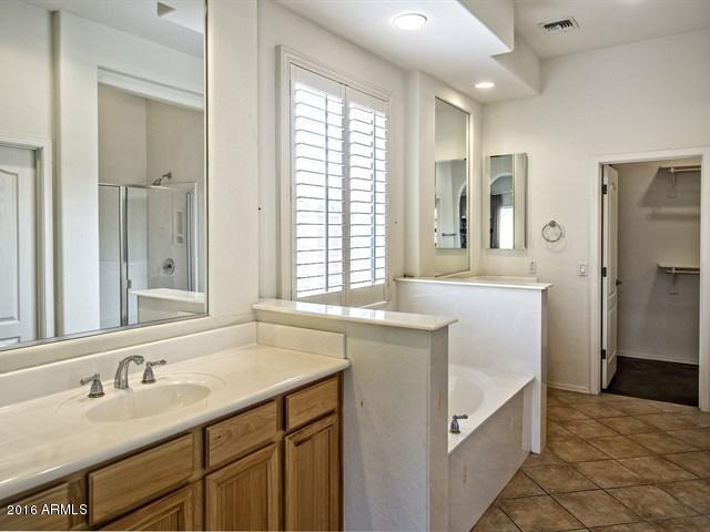 2732 West Florimond Road Phoenix, AZ 85086 - Photo 12 of 33 013_Master Soaking Tub