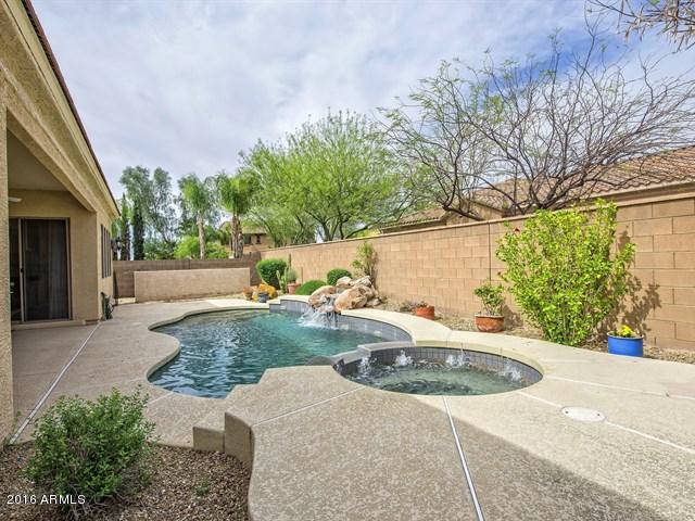 2732 West Florimond Road Phoenix, AZ 85086 - Photo 18 of 33 018_Enjoy the AZ Outdoor Lifestyle
