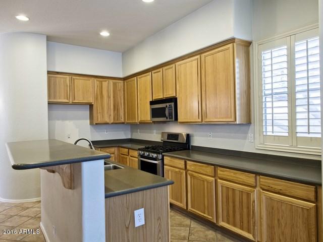 2732 West Florimond Road Phoenix, AZ 85086 - Photo 2 of 33 005_Kitchen