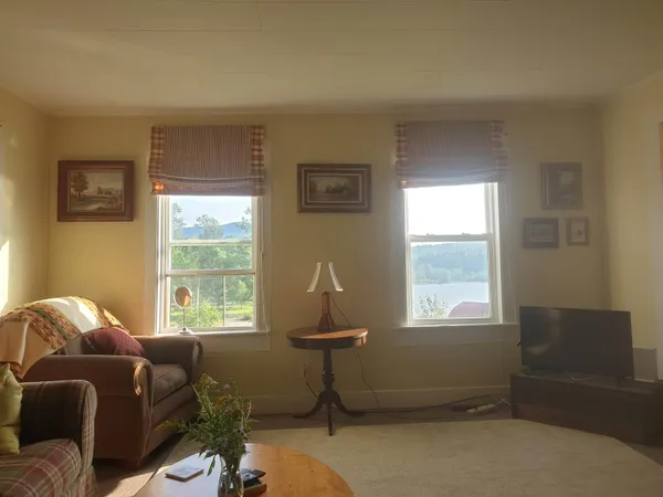 $169,000 | 120 Lake Street, Barton, VT 05822