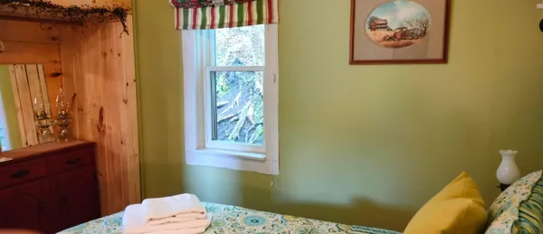 $169,000 | 120 Lake Street, Barton, VT 05822