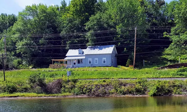 $169,000 | 120 Lake Street, Barton, VT 05822
