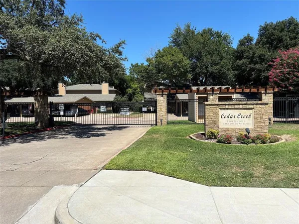 $1,650 | 5720 Cedar Creek Drive, Benbrook, TX 76109