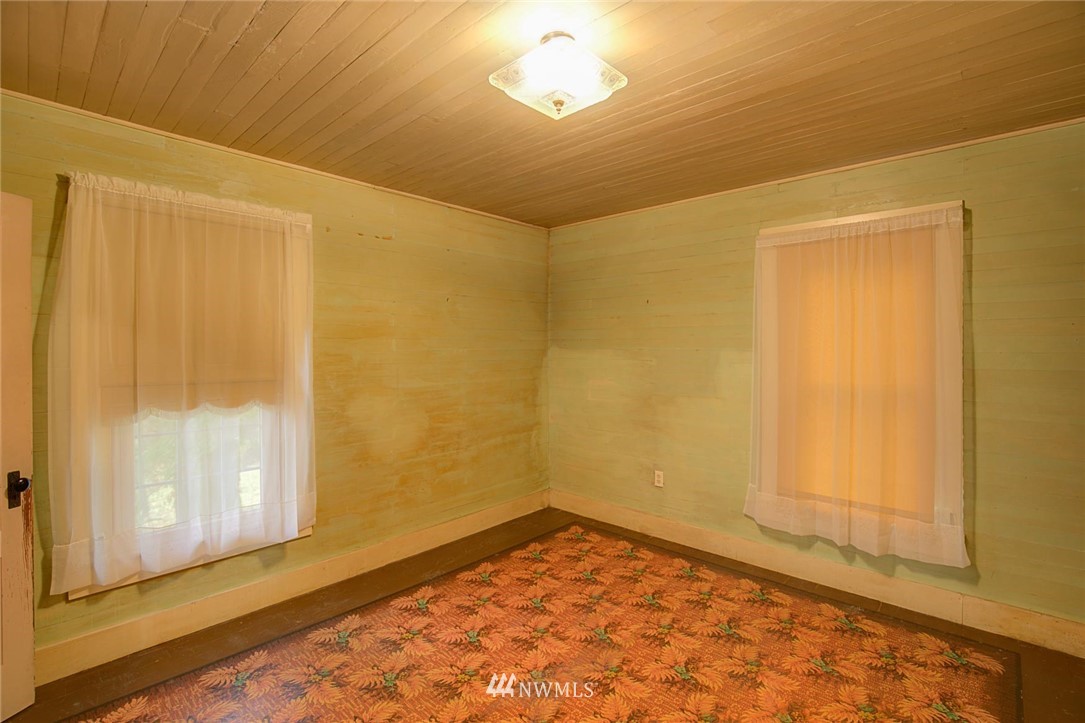 465 Ocean Beach Road Hoquiam, WA 98550 - Photo 16 of 26 Gallery Image 16