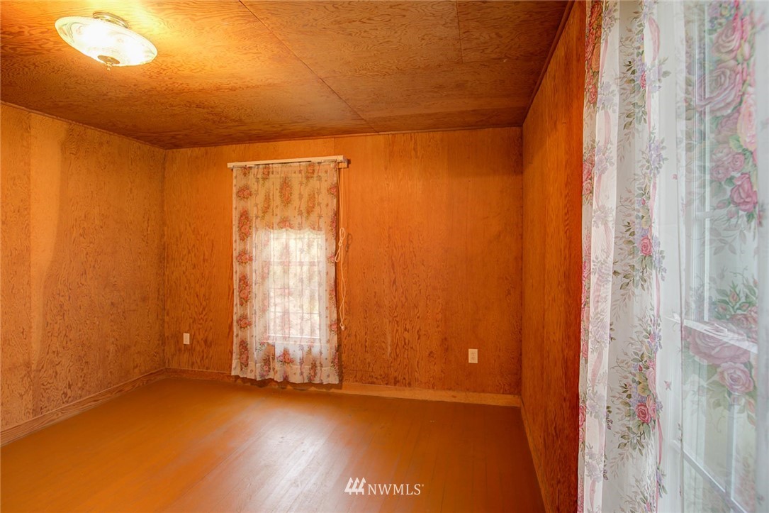 465 Ocean Beach Road Hoquiam, WA 98550 - Photo 18 of 26 Gallery Image 18