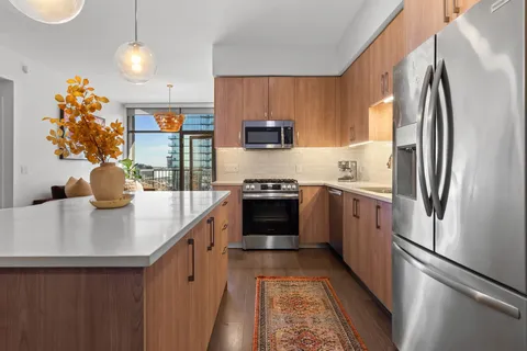 $579,998 | 1212 Demonbreun Street, Unit 1606, Nashville, TN 37203