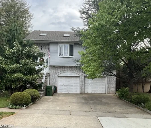 $699,000 | 910 Orchard Terrace, Linden, NJ 07036