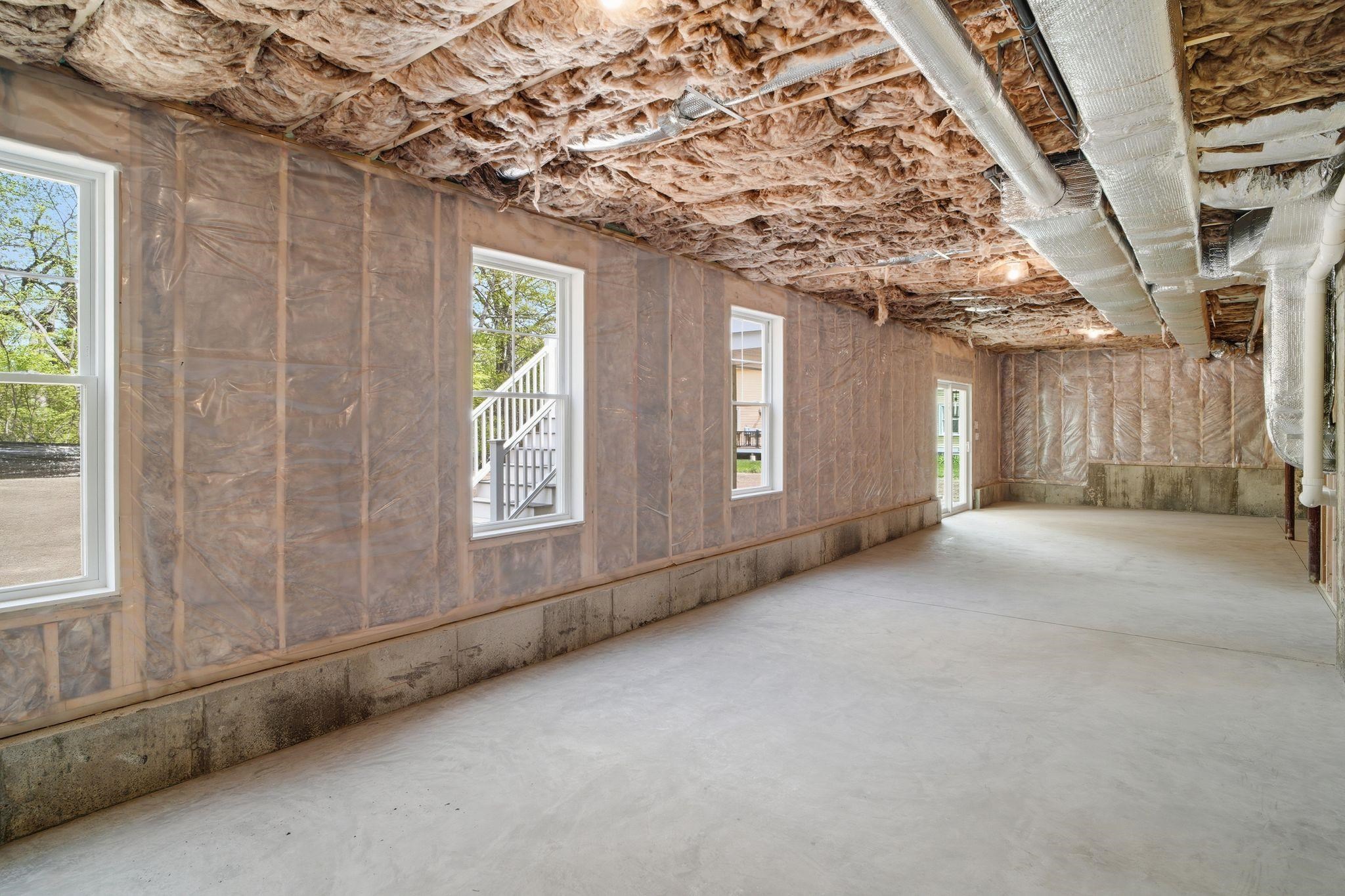 68 Farmington Road Nashua, NH 03060 - Photo 34 of 45