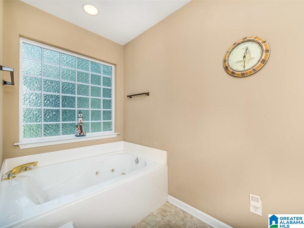 6630 Pocahontas Road Bessemer, AL 35022 - Photo 18 of 33