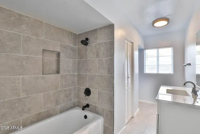 $2,675 | 345 West Windsor Avenue, Phoenix, AZ 85003