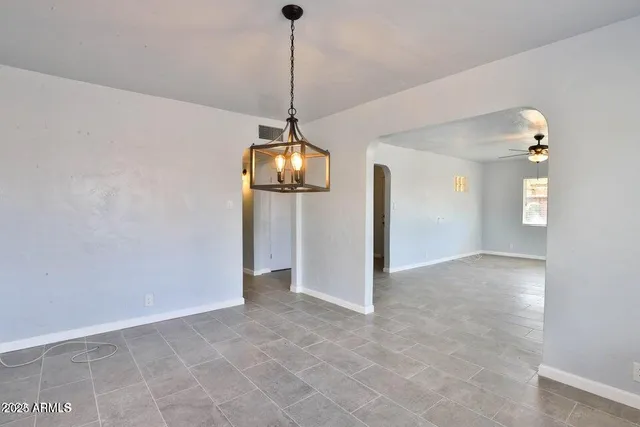 $2,675 | 345 West Windsor Avenue, Phoenix, AZ 85003