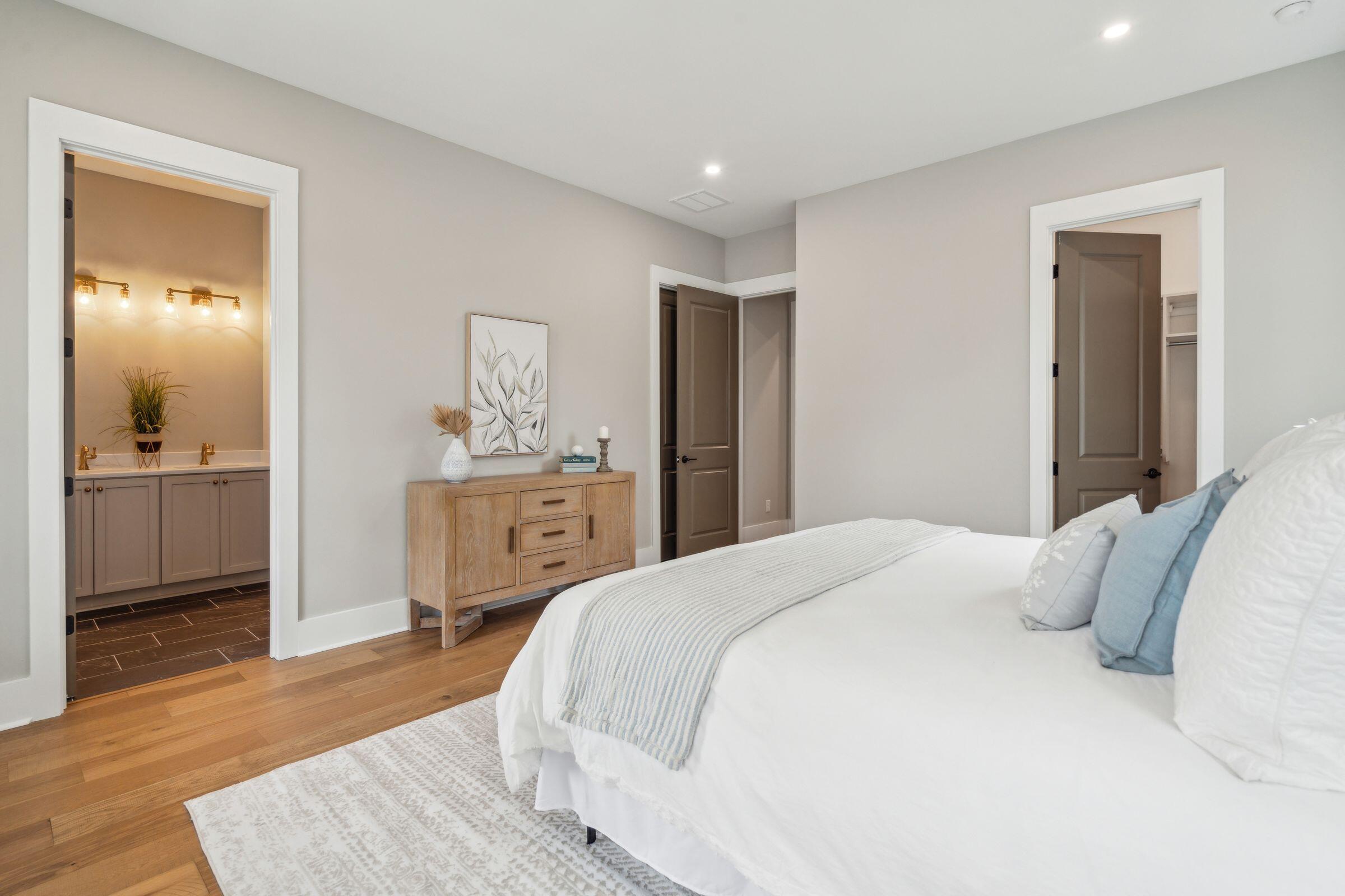 1578 Charming Nancy Road Charleston, SC 29412 - Photo 23 of 66 Primary bedroom